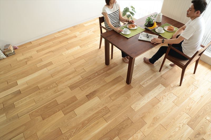 用途例1:床材(フローリング)
