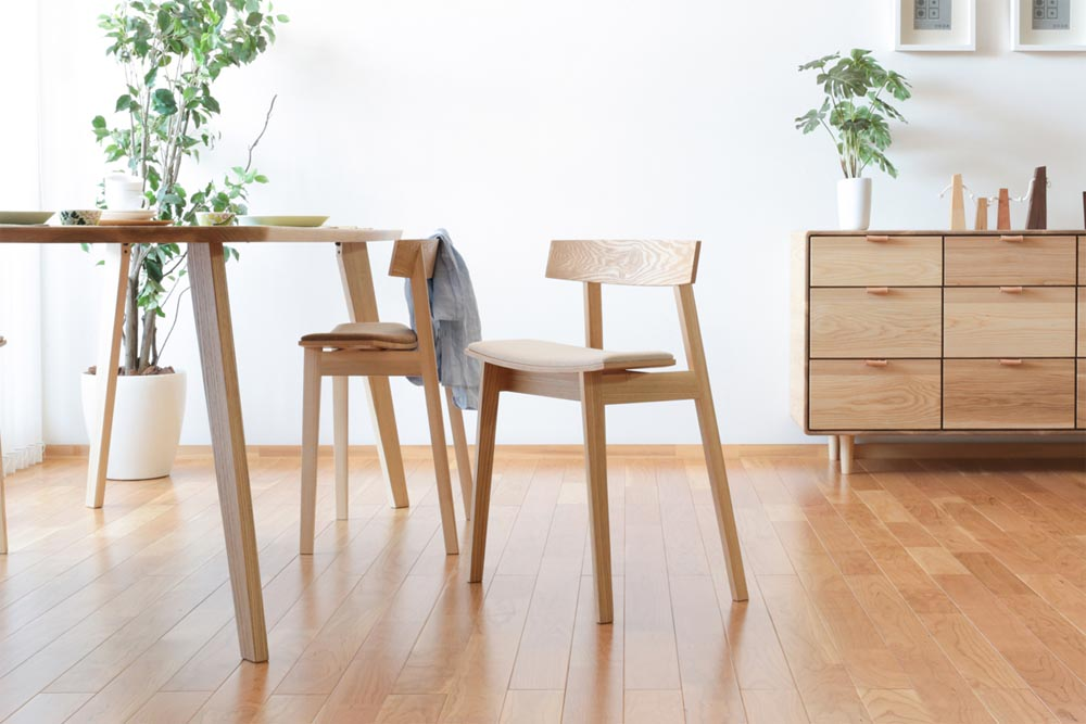 家具(ダイニングテーブル、椅子、棚)