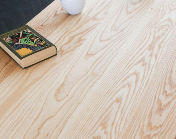 北海道産タモ材の魅力とは？圧倒的な強度と美しい木目がインテリアで選ばれる理由