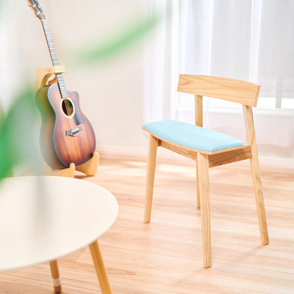 タモ材の椅子が暮らしを豊かにする3つの魅力