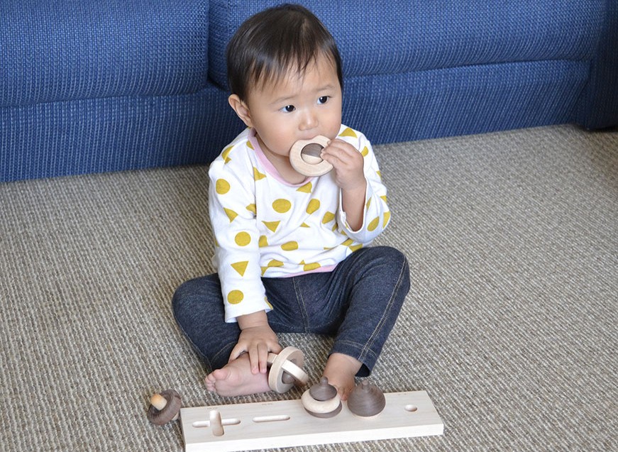 木育のための「木のおもちゃ」が0歳児の五感を育む理由|音や手触りの秘密
