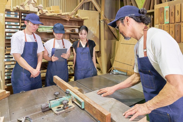 旭川デザインセンターで楽しむ本格的な木工体験・ワークショップ