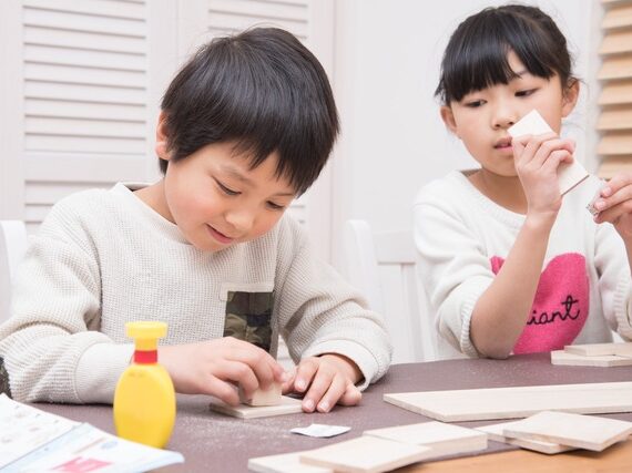 北海道発祥の「木育」を体験しよう|家具の聖地・旭川で子どもの感性を育む体験イベントを紹介